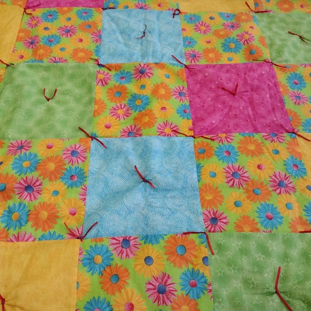 Daisy Quilt - Picture 3 of 4